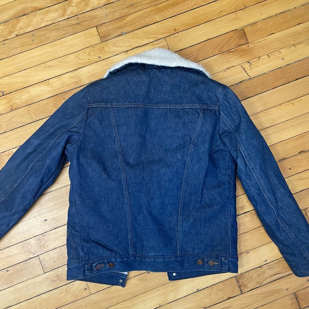 Vintage Wrangler Blue Denim Wrange Coat with White Sherpa Lining Small - Picture 2 of 8